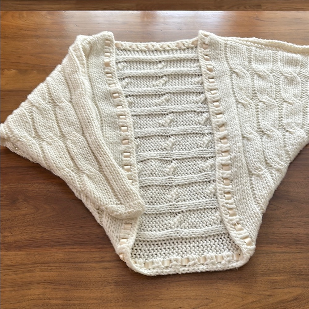 Laurie B  Cream Knit Shrug